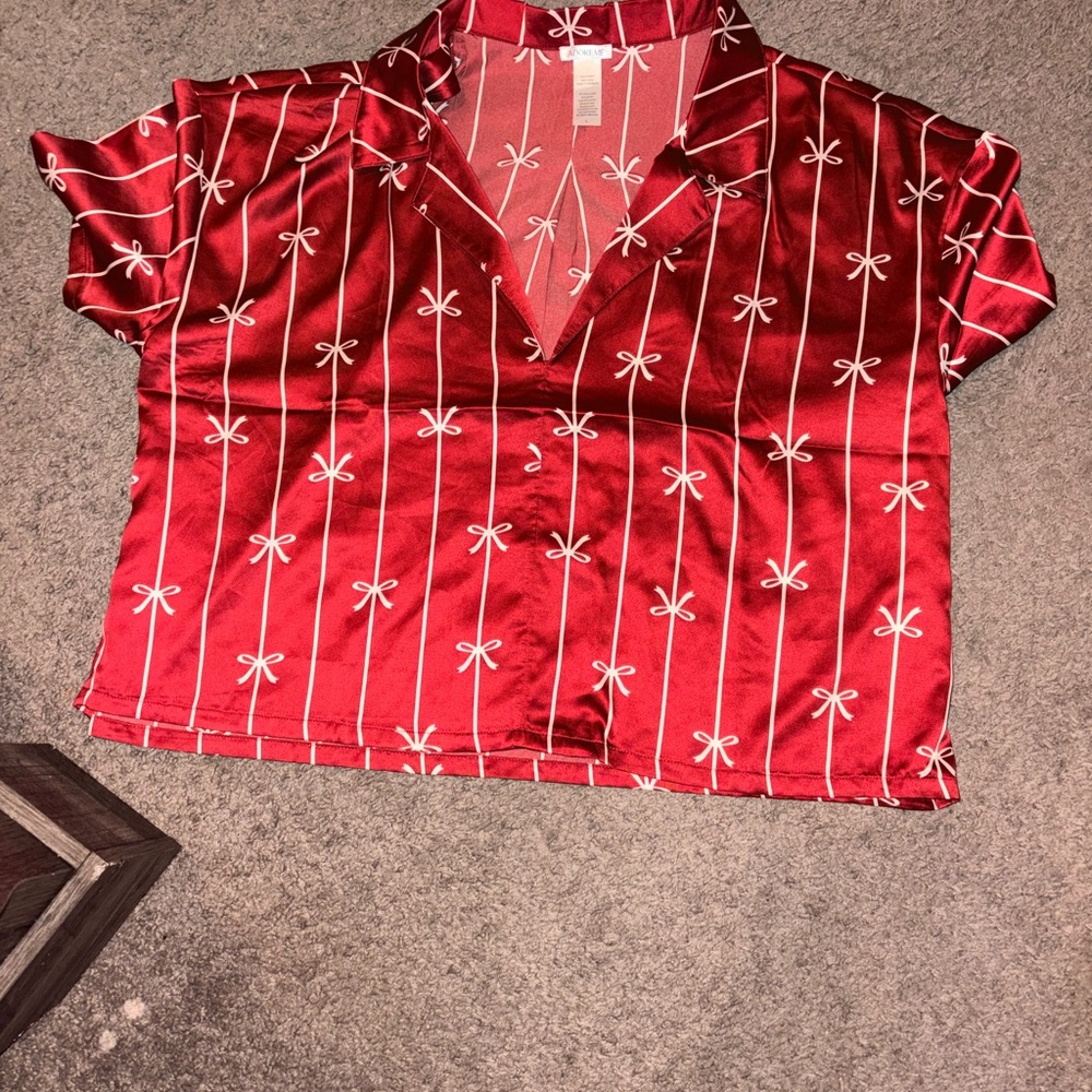 Victoria's Secret Red and White Bow Pajama Top - Picture 2 of 4